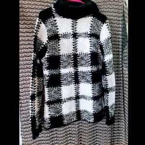 TALBOTS Warm Thick Black & White Block Sweater